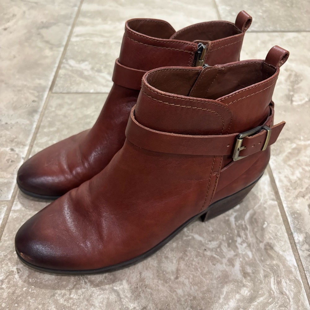 Vince Camuto‎ Peamer ankle boot Sz 9